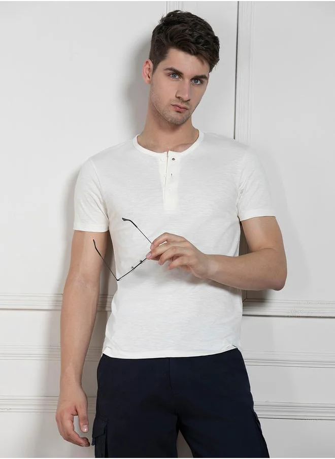 دينيس لينغو Regular Fit Henley Neck T-Shirt by Styli