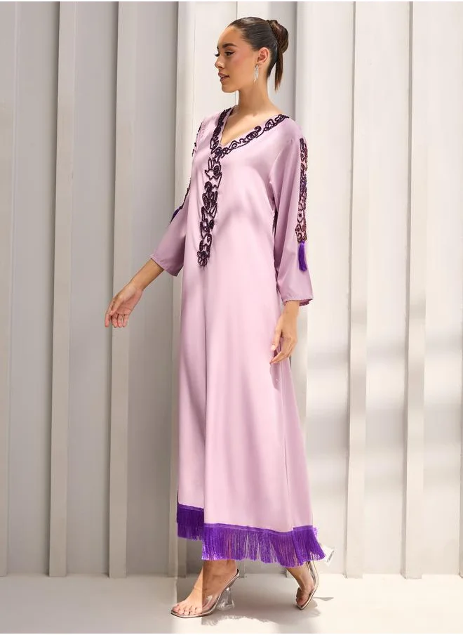 ستايلي Bead Embroidered Fringe Hem Jalabiya