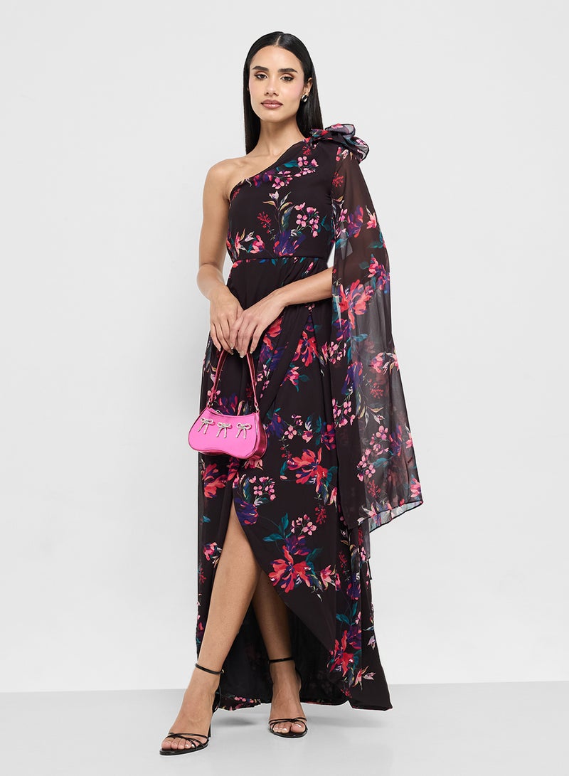 فروك اند فرل فستان ماكسي بكتف واحد وأكمام كاب مطبوعة - Image 1