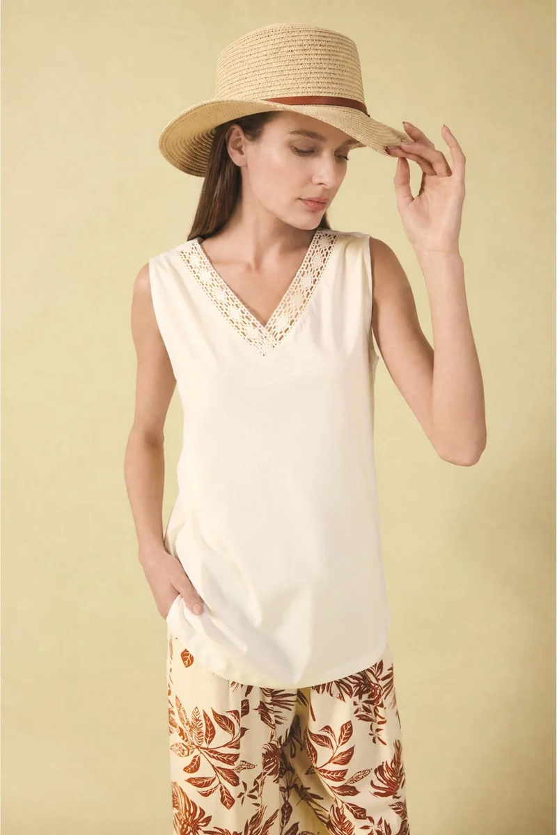 DeFacto Relax Fit V-Neck Short Sleeve Tank Top