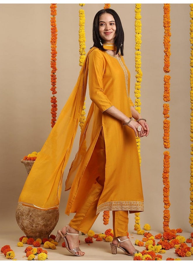 آني ديزاينر - قميص كورتا مطرز مستقيم من مزيج الرايون للنساء من ANNI DESIGNER مع بنطلون ووشاح (LIKHA Yellow_XL_Yellow_X-Large) - Image 1