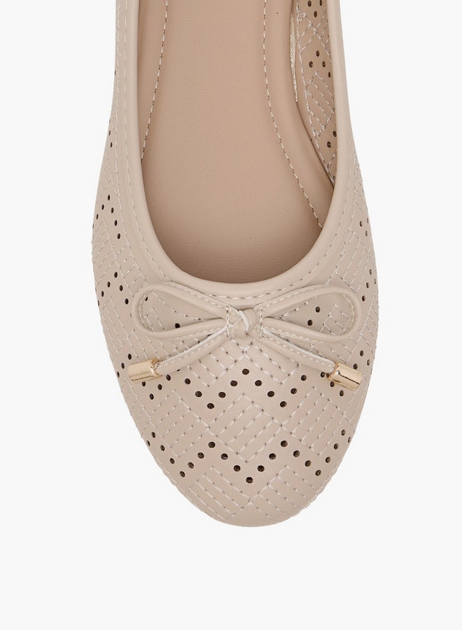 Flora Bella By Shoexpress Women's Textured Ballerina Shoes with Bow Detail  - Image 4