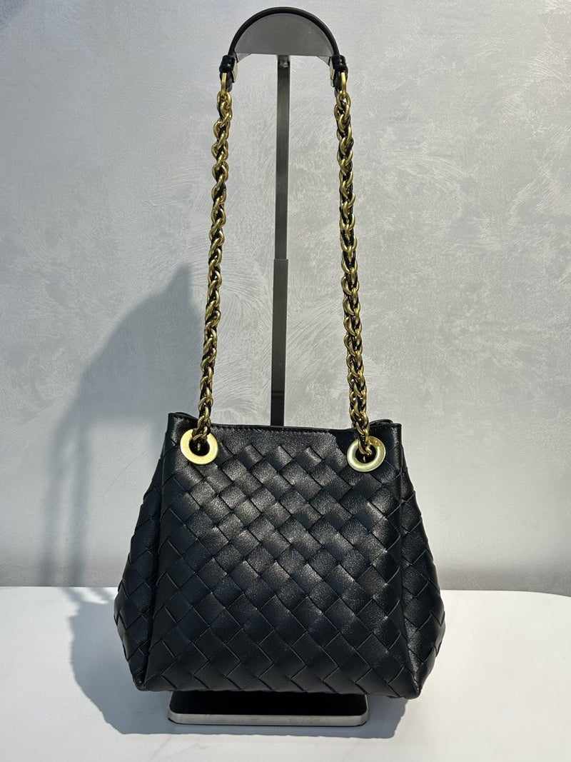Ladies Chain Parachute Bag Handmade Leather Woven Bag All-Match Commuter Shoulder Crossbody Bag Trendy - Image 2