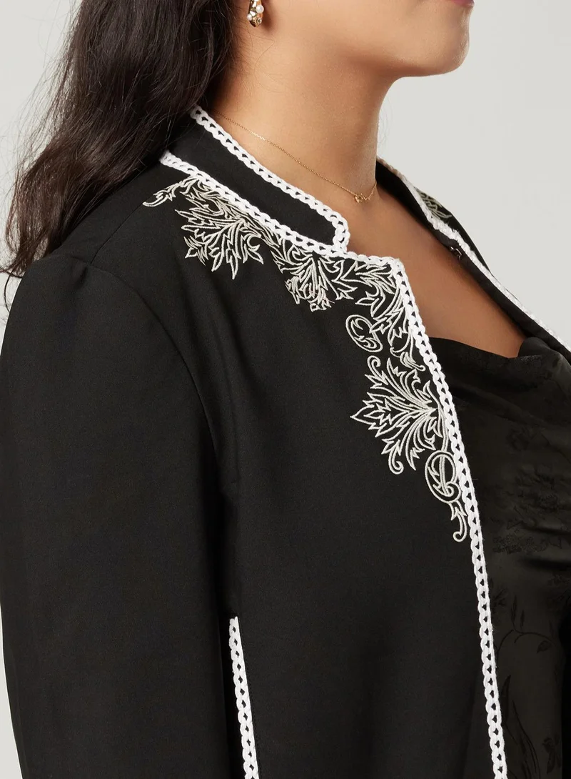 IZEL Crop Embroidery jacket