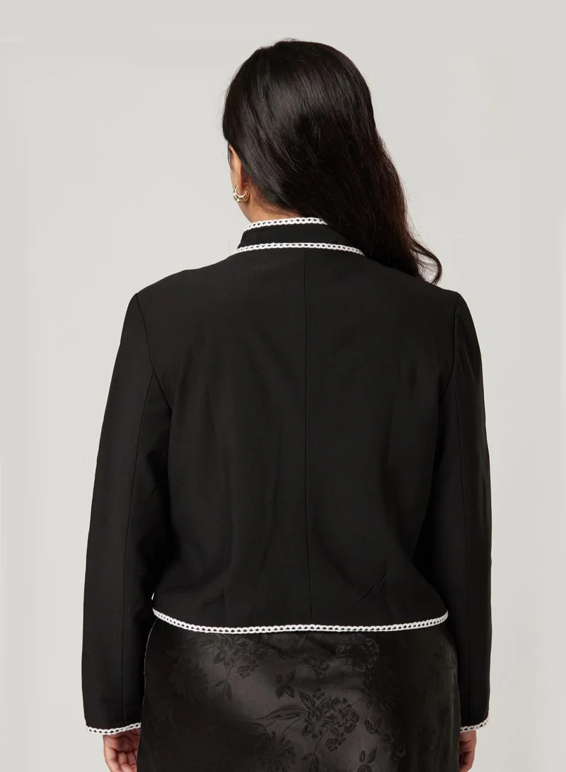 IZEL Crop Embroidery jacket
