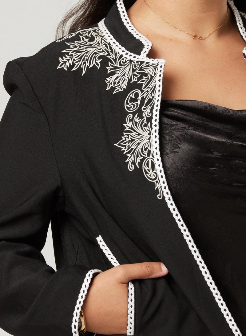 IZEL Crop Embroidery jacket  - Image 4