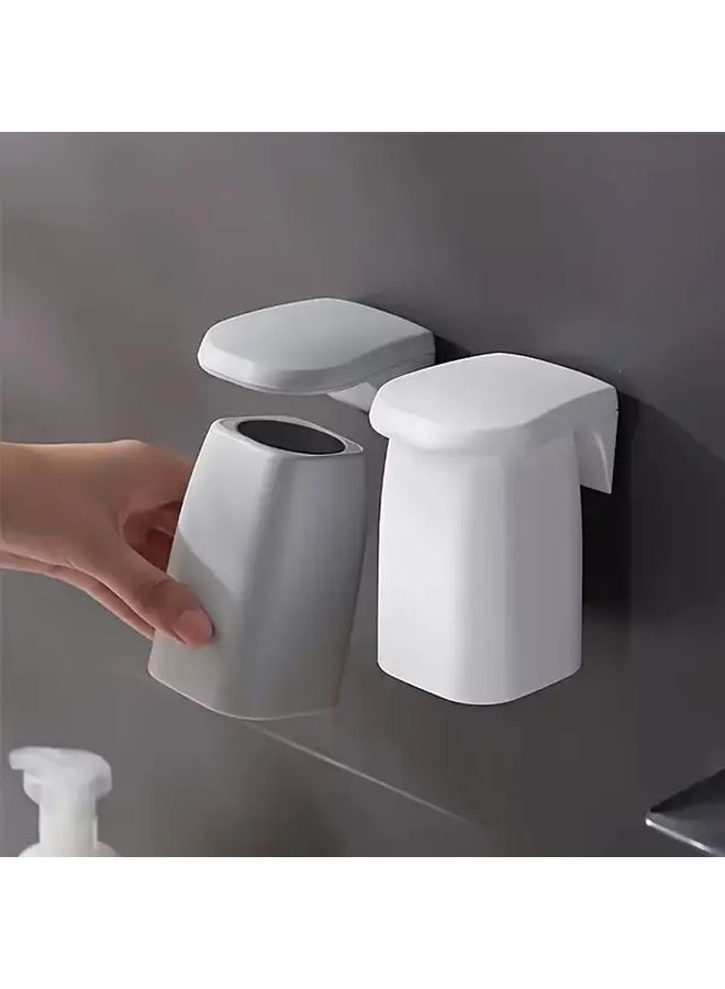 مجموعة فرشاة الأسنان البيضاء المغناطيسية المثبتة على الحائط وكوب غسول الفم - Image 1