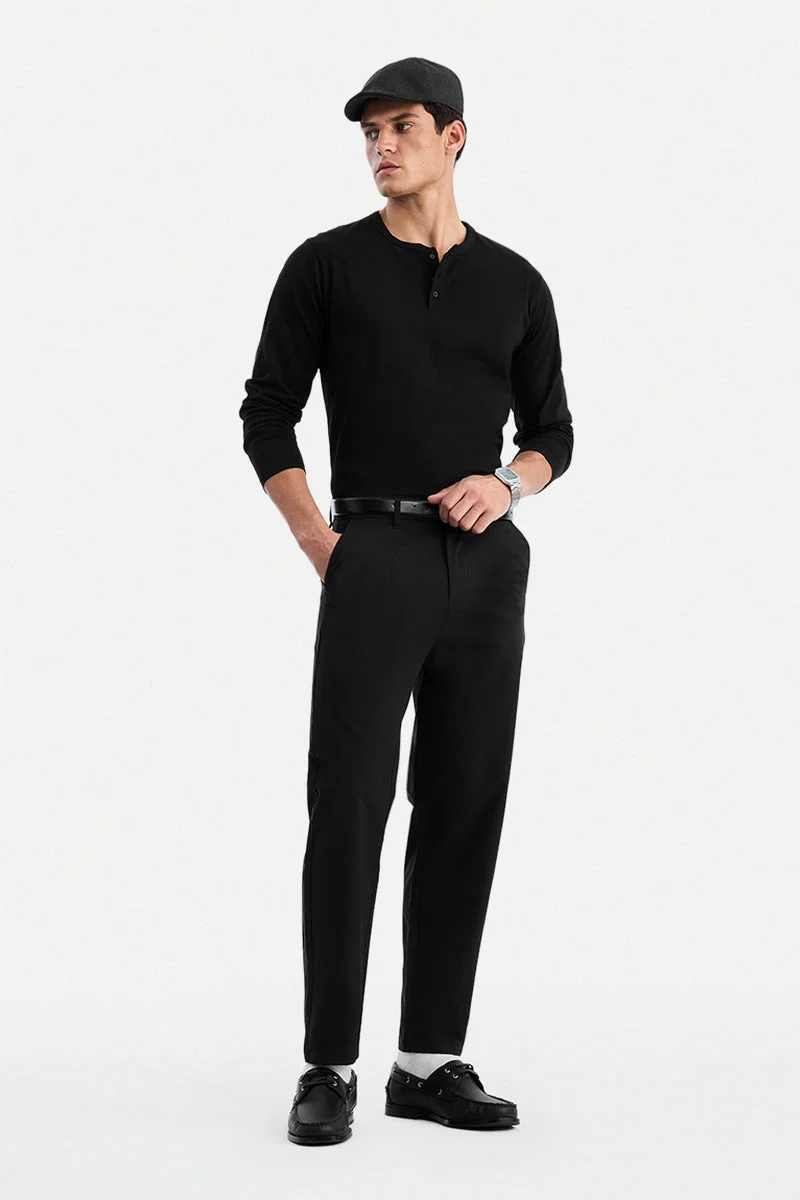 سنيتش Black Solid Regular Fit Casual Trousers
