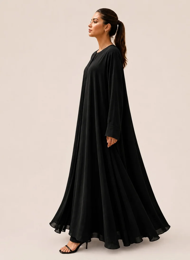 Nikias Open Abaya with Full Button Front – Elegant Wide Flare at the Hem