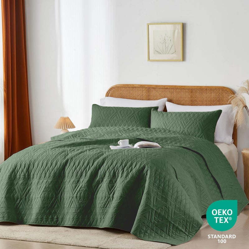akkialla King/Cal King Size Quilt Bedding Set,Green Lightweight Microfiber Soft Bedspread,Modern Style Geometric Pattern Coverlet Set for All Seasons,3 Piece(1 Quilt,2 Pillow Shams) - Image 2