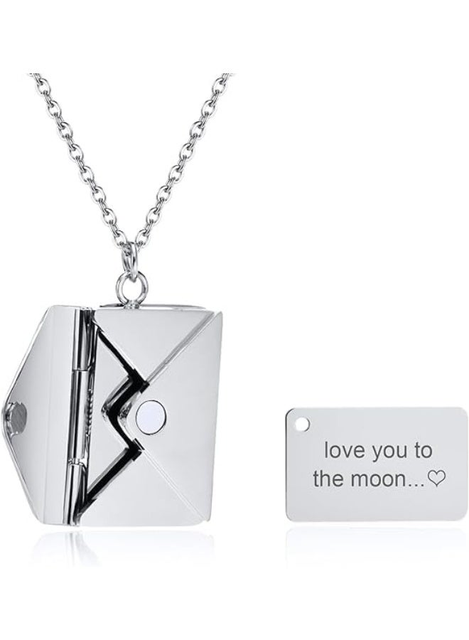 فيروز جوليري قلادة بتعليقة ظرف رسالة حب قابلة للحفر حسب رغبتك - من ستانلس ستيل. الشخصي، أسلوب أنيق للرجال والنساء من فيروز جوليري . - Image 1