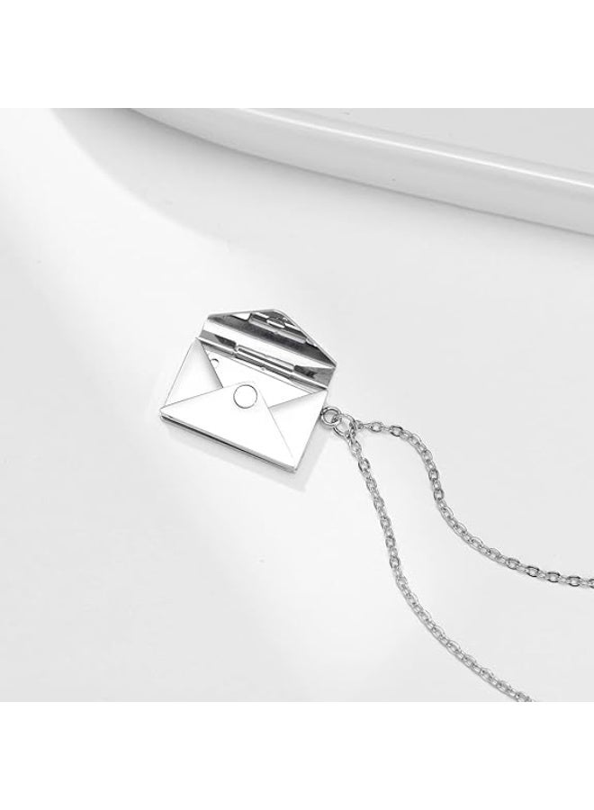 فيروز جوليري قلادة بتعليقة ظرف رسالة حب قابلة للحفر حسب رغبتك - من ستانلس ستيل. الشخصي، أسلوب أنيق للرجال والنساء من فيروز جوليري . - Image 5