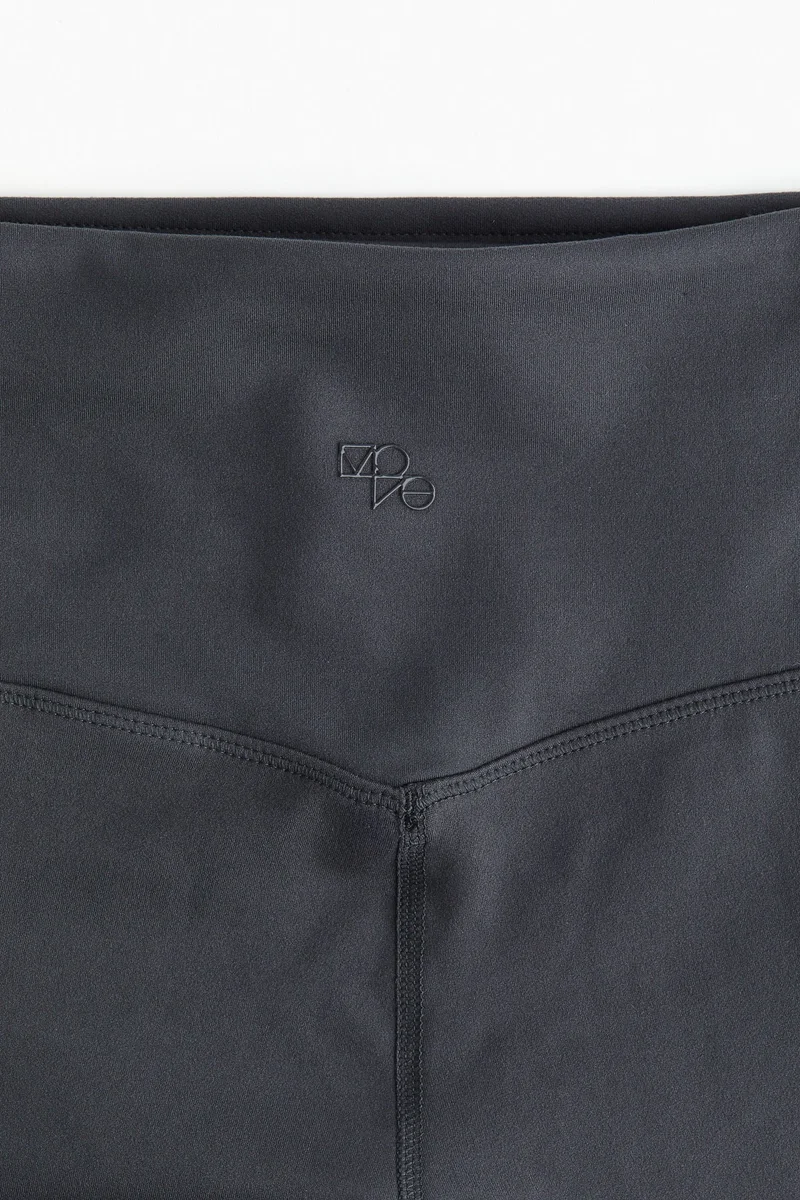 H&M Drymove Biker Shorts