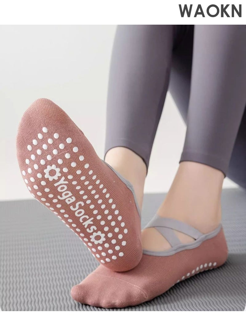 دبليو أيه أو كي أن ٣ أزواج من جوارب بيلاتس القطنية للنساء، جوارب يوغا مانعة للانزلاق، مريحة، قابلة للتهوية، تمتص الرطوبة، وتحافظ على ثباتها، مثالية لليوغا/البيلاتس/الباليه/الرقص/التمارين الرياضية (رمادي، أسود، وردي) - Image 5