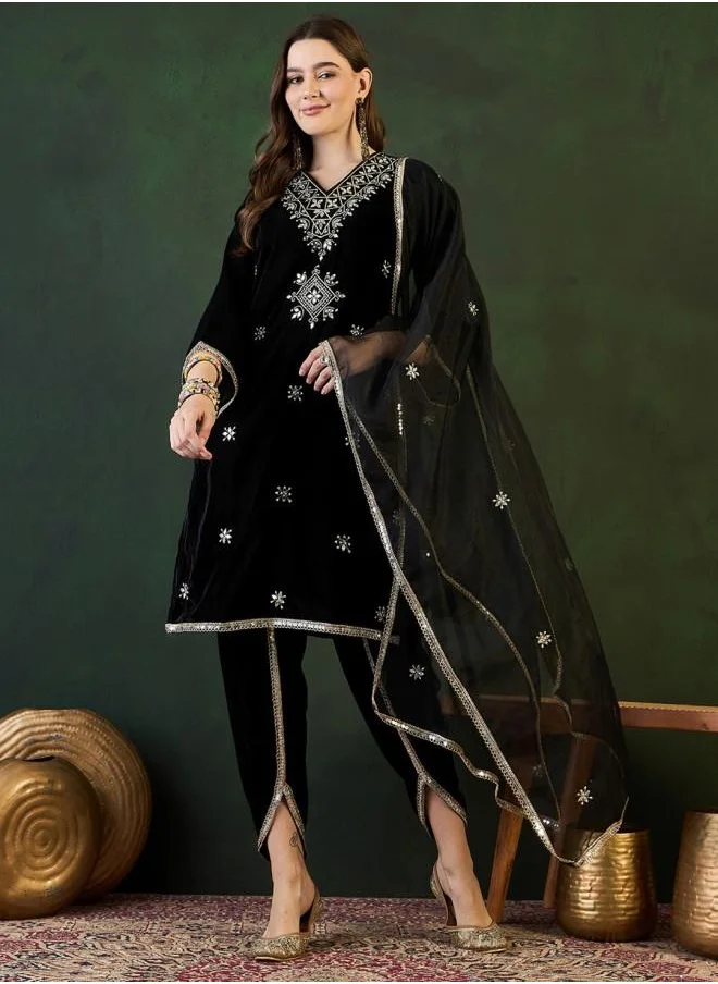 ISHIN Festive Women Black Velvet Kurta Set with Embroidered pattern Tunic and Palazzo features a Round neckline and Three-Fourth Sleeve secured with Elastic closure and styled in Straight Fit ideal for Festive moments — exude elegance in every glance.