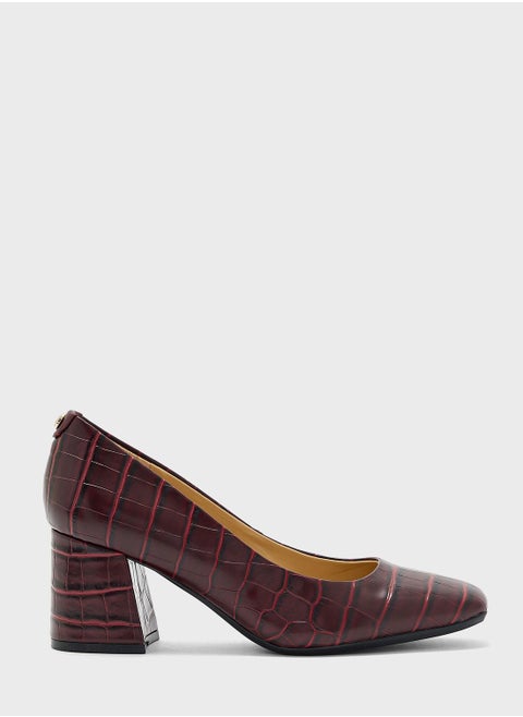 Pointed Toe Low Heel Pumps