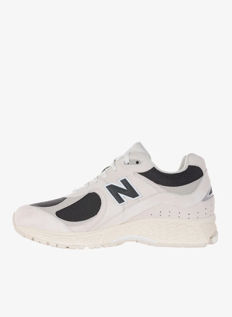 نيو بالانس 2002