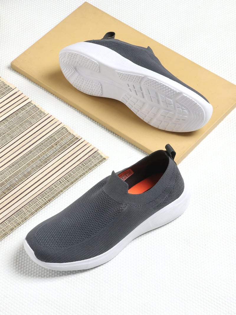 Face حذاء إيرفلو رياضي باللون الرمادي الداكن للرجال - Image 3