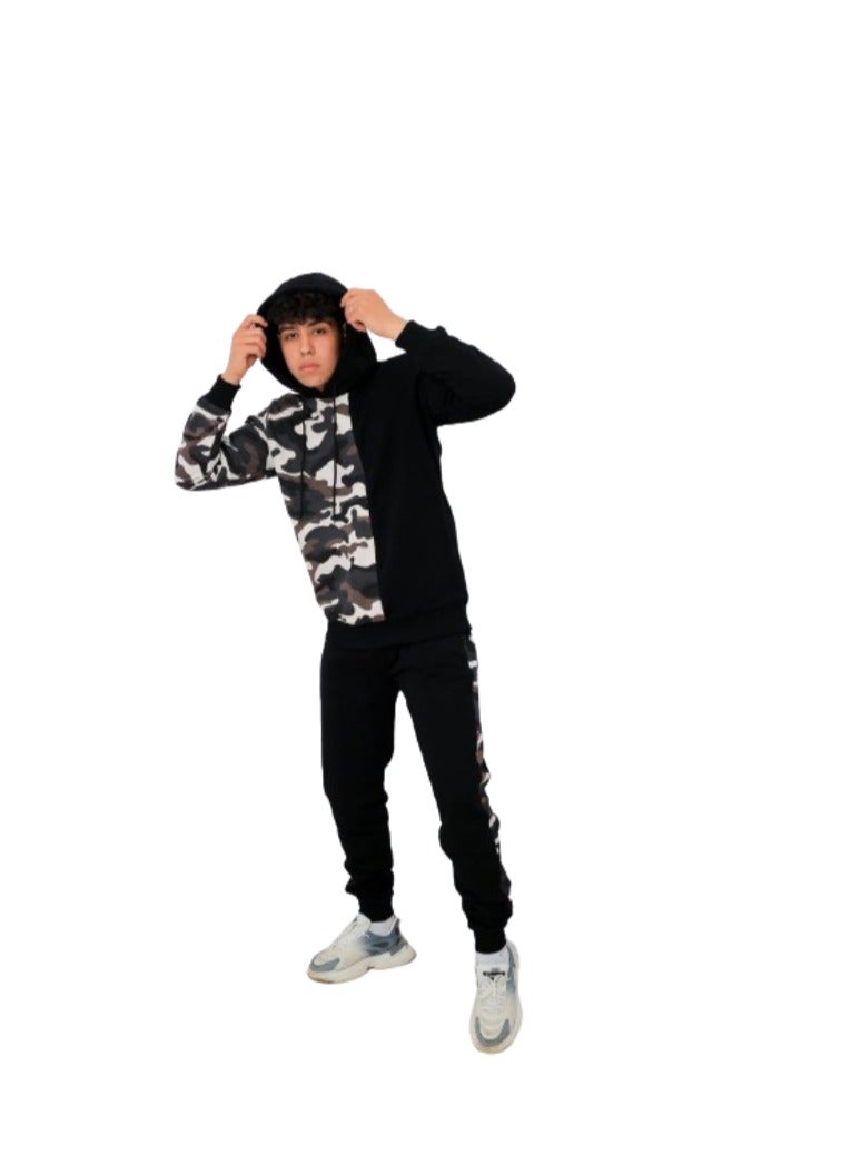 بيجامه ولادى تيشرت اسود فى تايجر وبنطلون اسود - Image 1