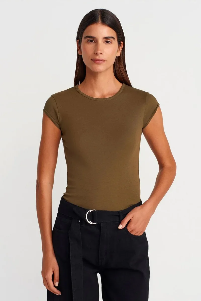 DILVIN Women's Slim Fit Cotton Crew Neck T-Shirt