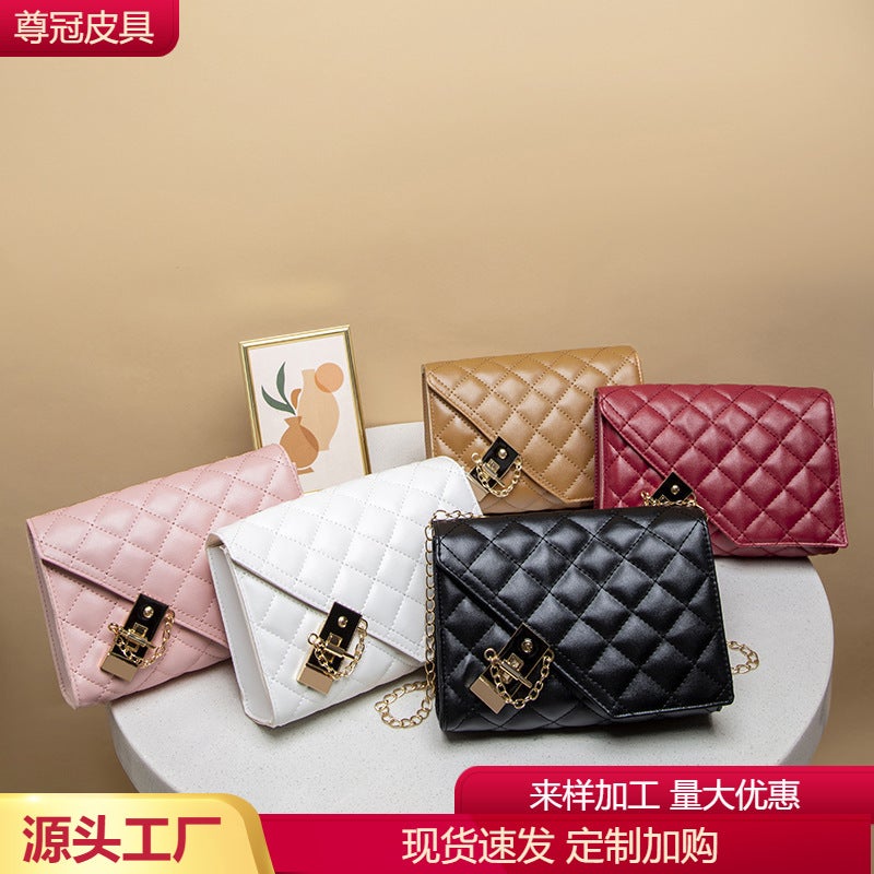 Fashion Embroidered Diamond Lattice Chain Small Square Bag 2023 New Lock Mobile Phone Makeup Women'S Bag - Image 2