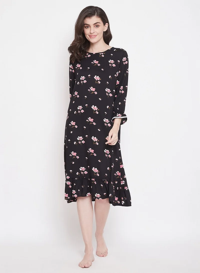 Clovia Clovia Pretty Florals Mid Length Nightdress In Black - Cotton Rich