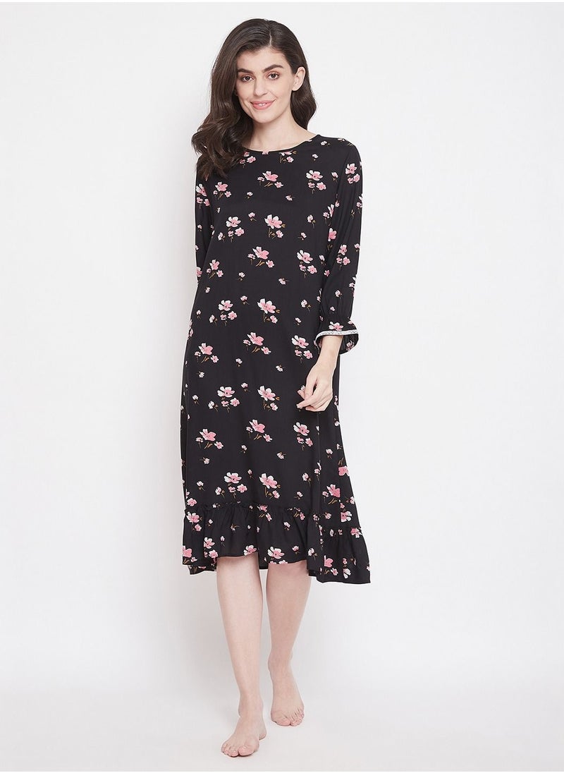 Clovia - Clovia Pretty Florals Mid Length Nightdress In Black - Cotton Rich - Image 1
