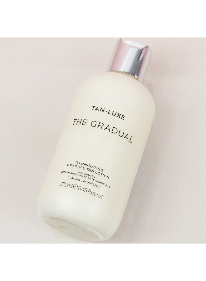 Tan-Luxe The Gradual Illuminating Tanning Lotion 250ml - Image 3