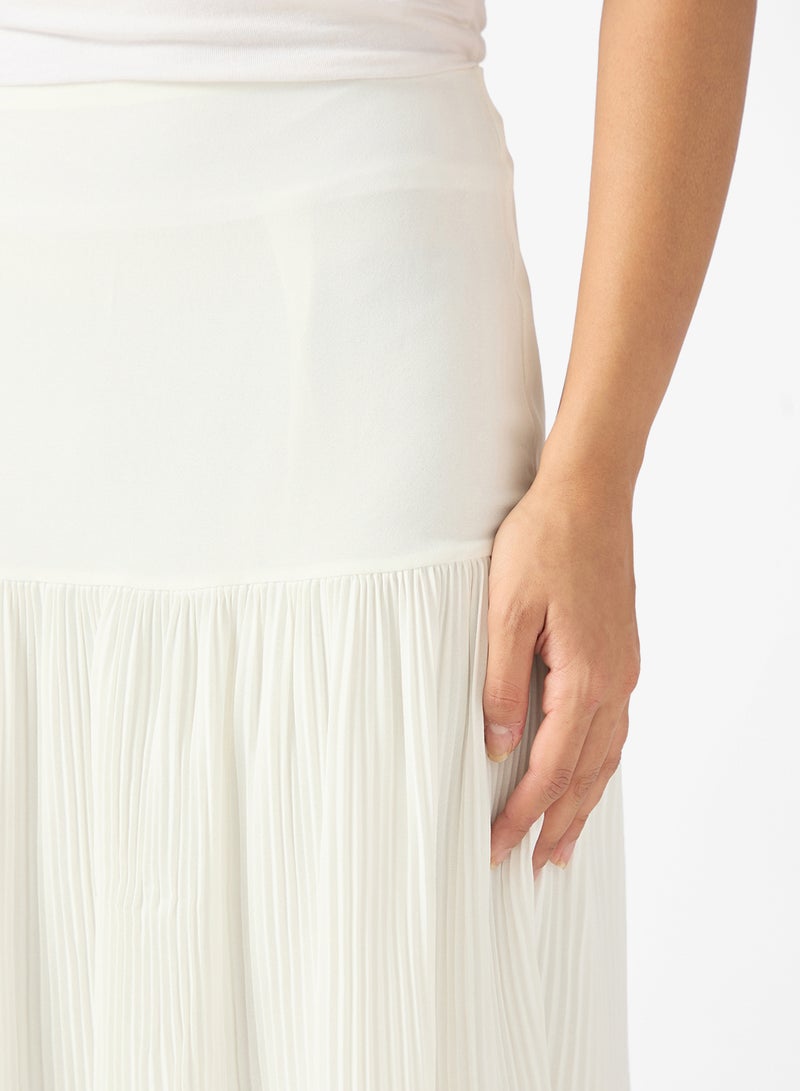 ايلا تنورة مطوية - Image 2