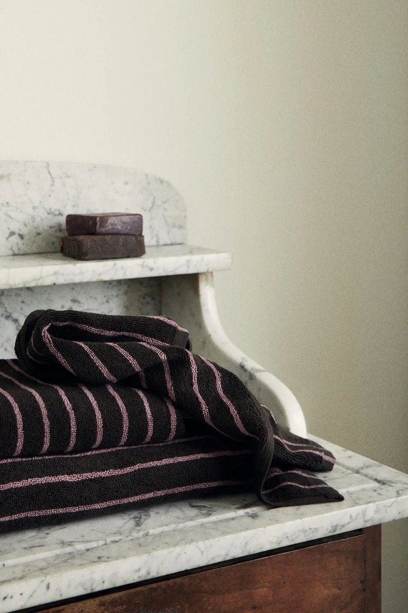 H&M Striped guest towel