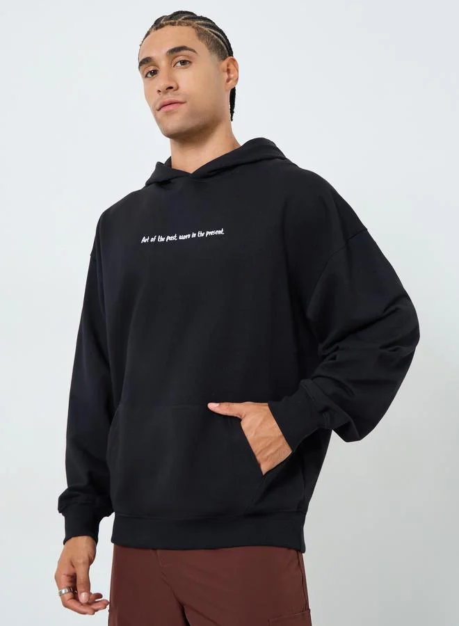 Styli Men Black Graphic Print Oversized Fleece Hoodie