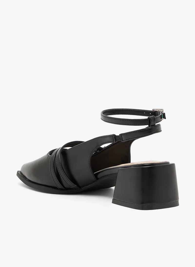 ريد صنادل ستيسي بحزام للكاحل