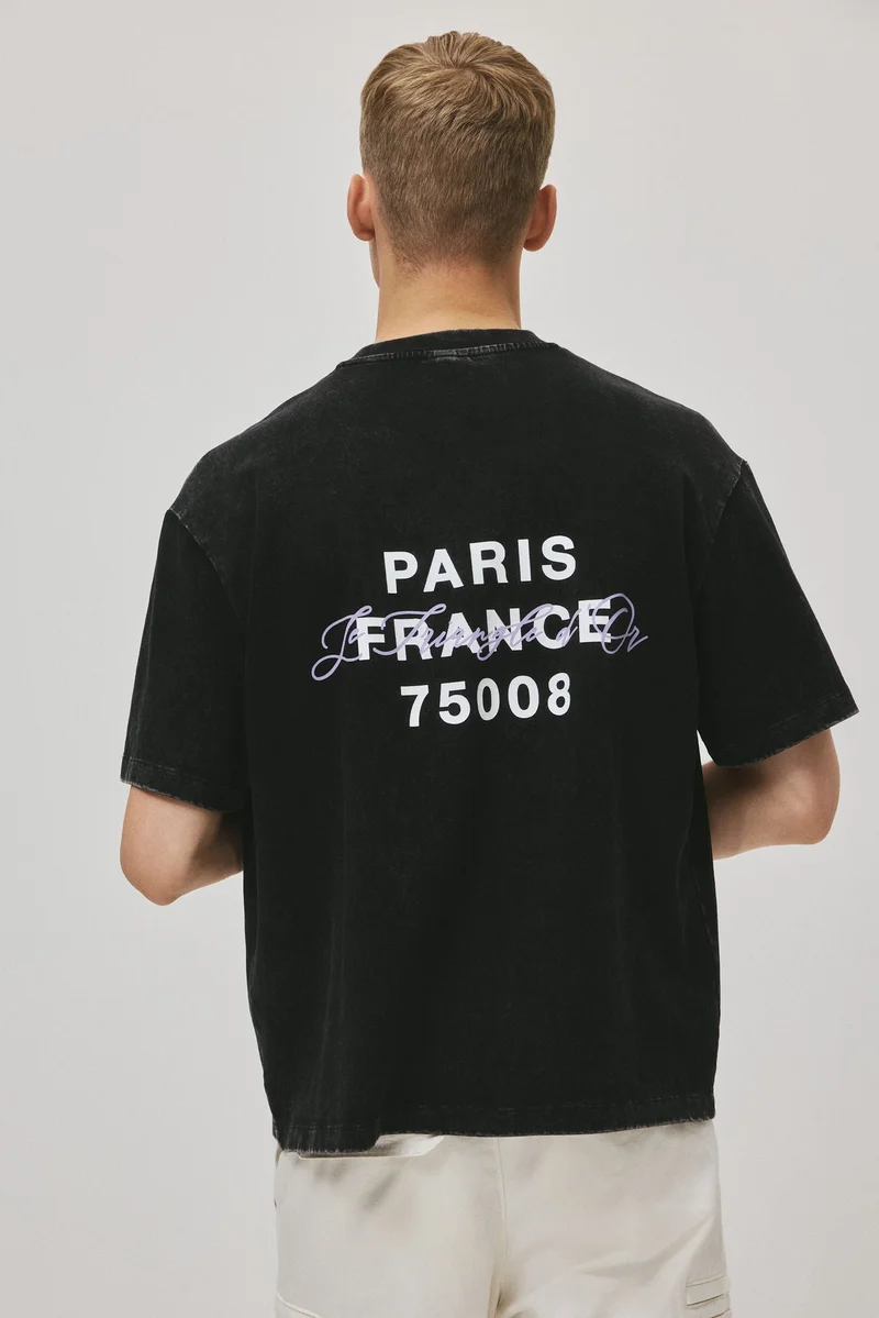 اتش اند ام تي-شيرت واسع مغسول