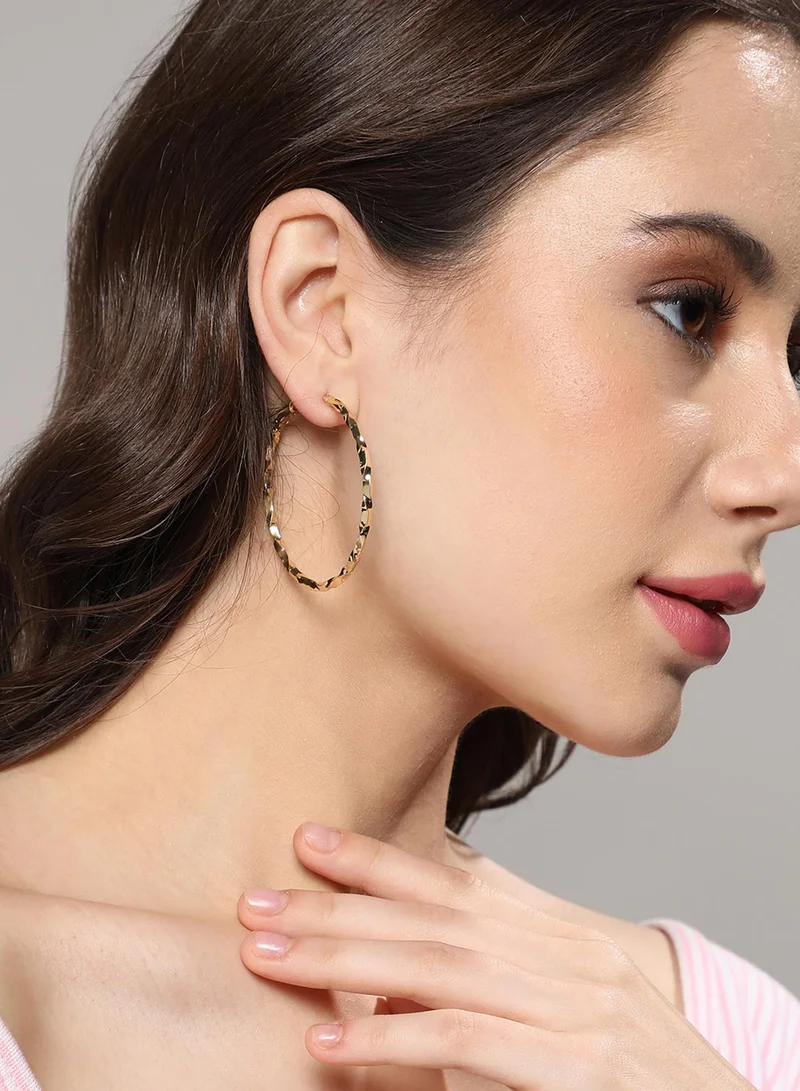 SOHI Minimal Dented Artificial Hoop Earring Jewellery