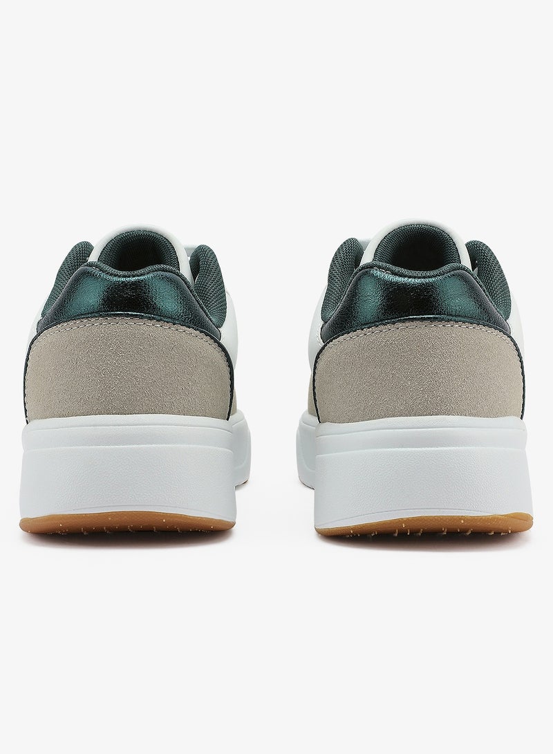 يو اس بولو اسن أحذية رياضية نسائية بيضاء بأسلوب جريء ومتين بنعل قوي للاستخدام الخارجي - Image 3