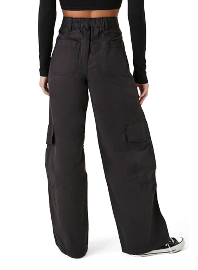 FOREVER 21 Twill Wide-Leg Cargo Pants - Image 4