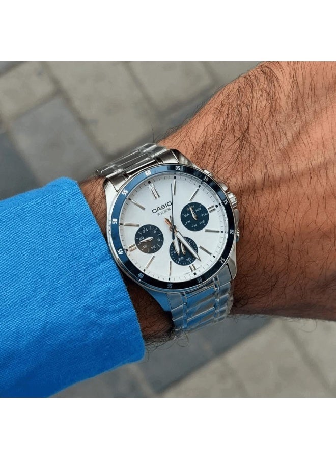 كاسيو ساعة كاسيو MTP-1374D-7A2VDF للرجال – سوار ستانلس ستيل | قرص متعدد الوظائف مع عرض اليوم والتاريخ – فضي وأزرق - Image 5