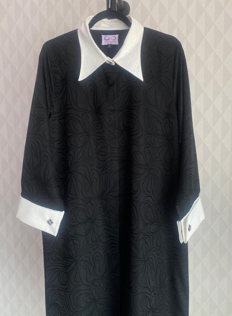 ALREESH ALBANAFSAJI ALREESH-25 LUXURY ABAYA WITH WHITE COLLARED AND CRYSTAL DESIGN - Image 3