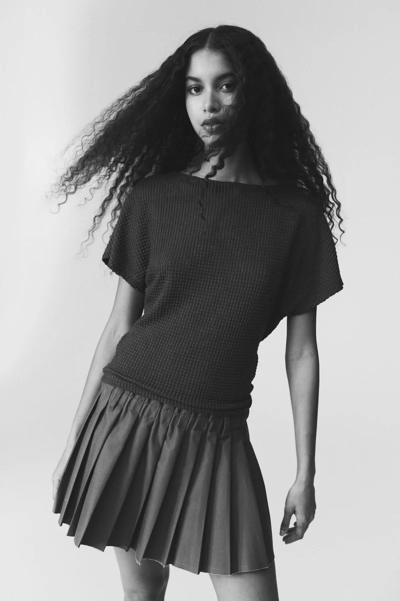 H&M Batwing-sleeved jersey top