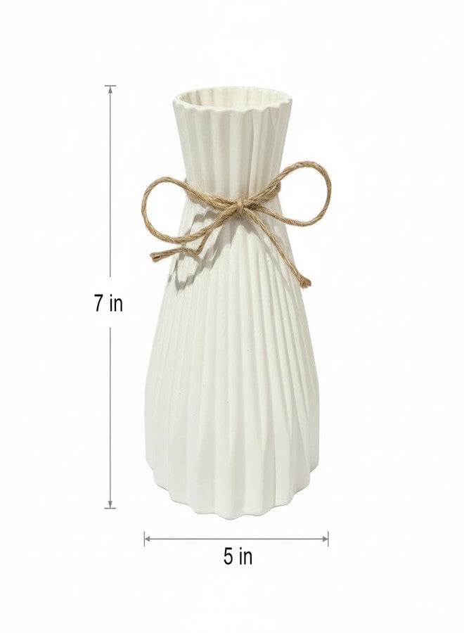 PUREZENTO مزهرية زهور سيراميك بيضاء من PUREZENTO بتصميم "Bouque Ribbed" لتزيين المنزل (7 بوصات) | مزهرية زهور عصرية لنبات البامباس والزهور المجففة | مزهرية مركزية لغرفة المعيشة، غرفة النوم، المكتب، وكهدية - Image 2