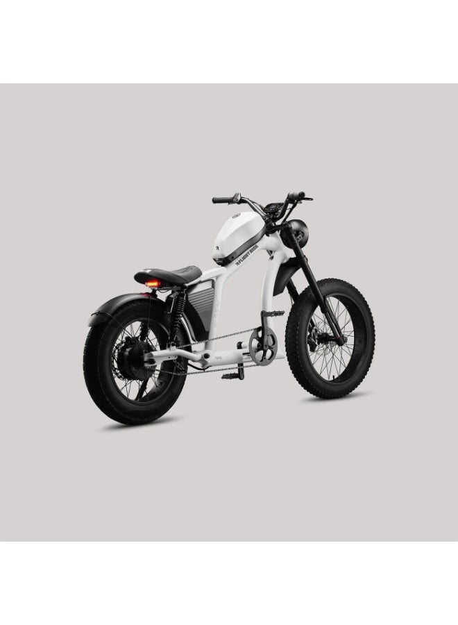 Flight Risk FR666 Electric Bike in White with 1500W Max Power Output, 4-Piston Tektro Hydraulic Disc Brakes, and 20" Rear & 24" Front Tyres, Harley-Inspired Design - Image 3