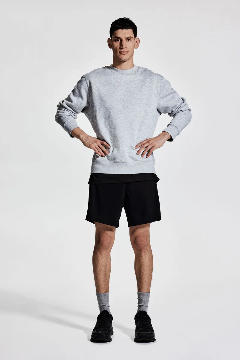 اتش اند ام شورت رياضي