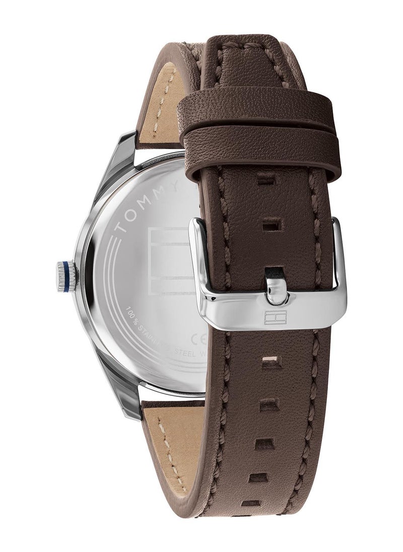 TOMMY HILFIGER Leather Analog Wrist Watch 1710458  - Image 2
