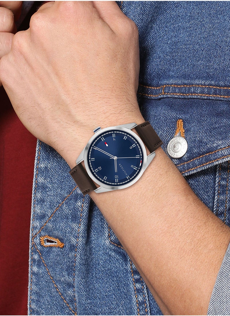 TOMMY HILFIGER Leather Analog Wrist Watch 1710458  - Image 4
