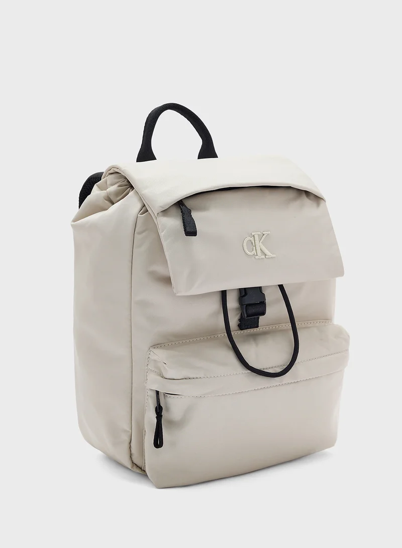 Calvin Klein Jeans Kids Clean Detailed Backpack