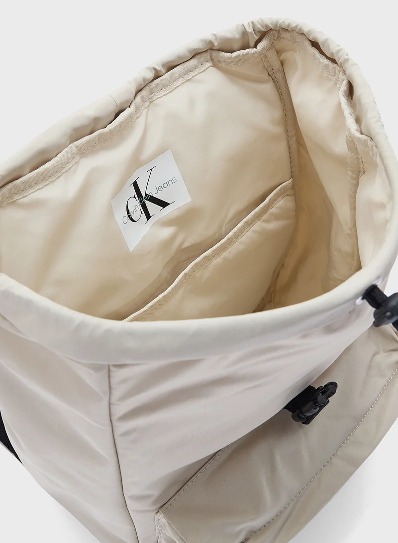 Calvin Klein Jeans Kids Clean Detailed Backpack