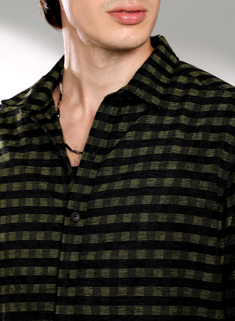 Campus Sutra Men's Seaweed Green & Charcoal Black Gingham Shirt