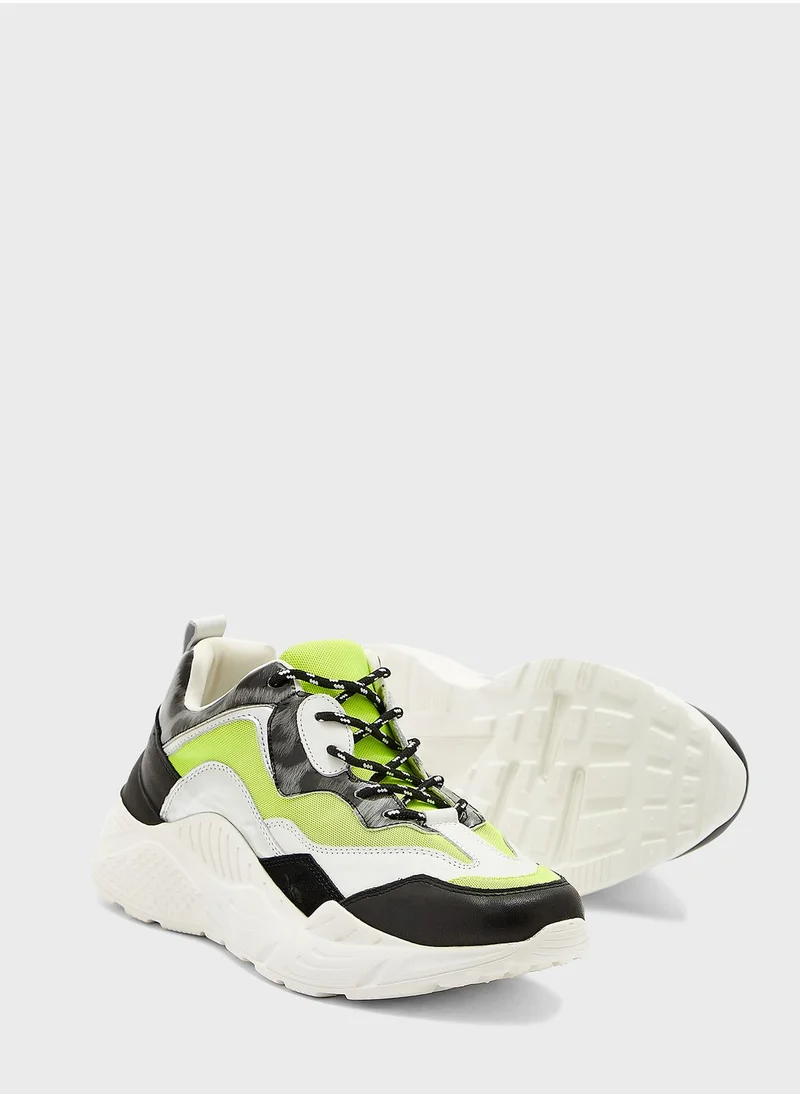 STEVE MADDEN Comfortable Antonia Sneakers