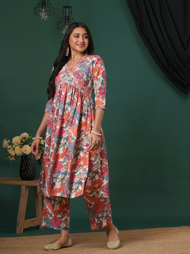 globus Globus Women Floral Printed High Slit Thread Work Kurta With Trousers  - Image 2