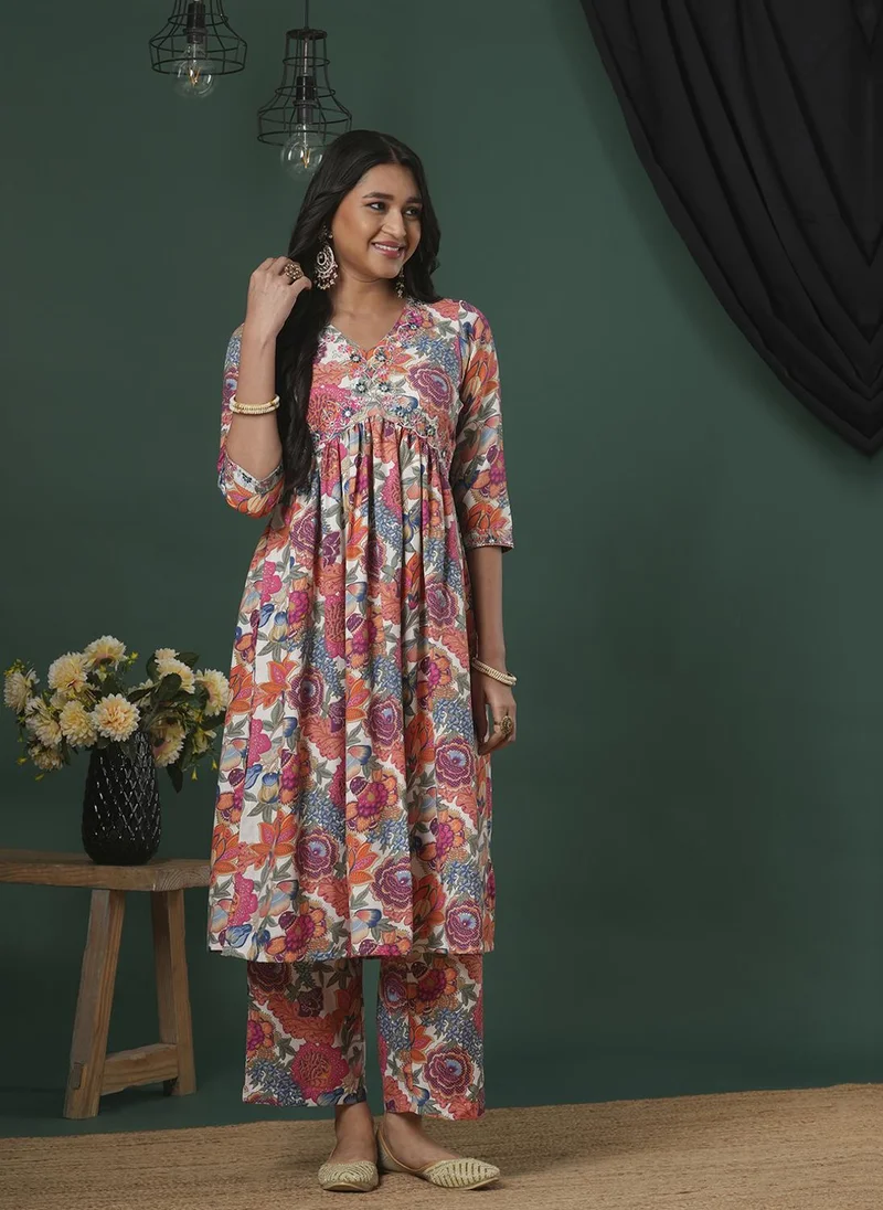 globus Globus Women Floral Printed High Slit Thread Work Kurta With Trousers